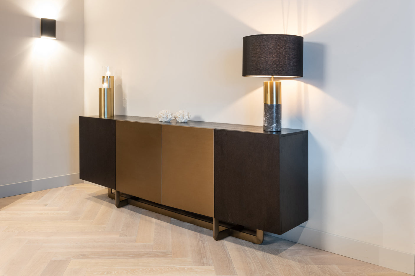 Sideboard Alexander Jones trekull Dax Richmond Interiors Skjenk