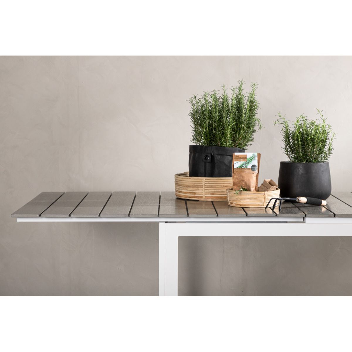 Levels Rectangular Dining Table Venture Design Spisebord
