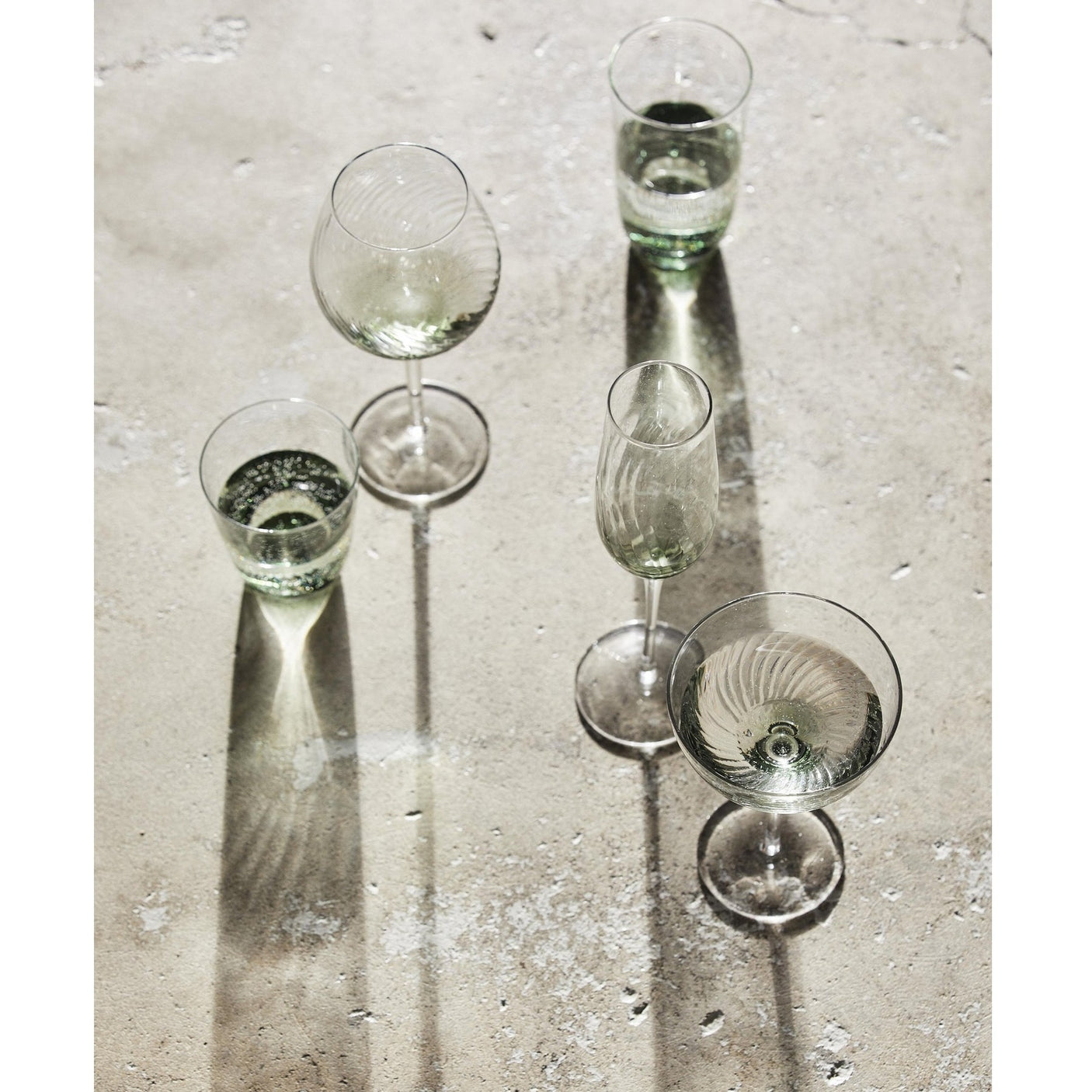 GARO cocktailglas - h18 cm - klar glass/grønn Nordal GLASS/JUGS