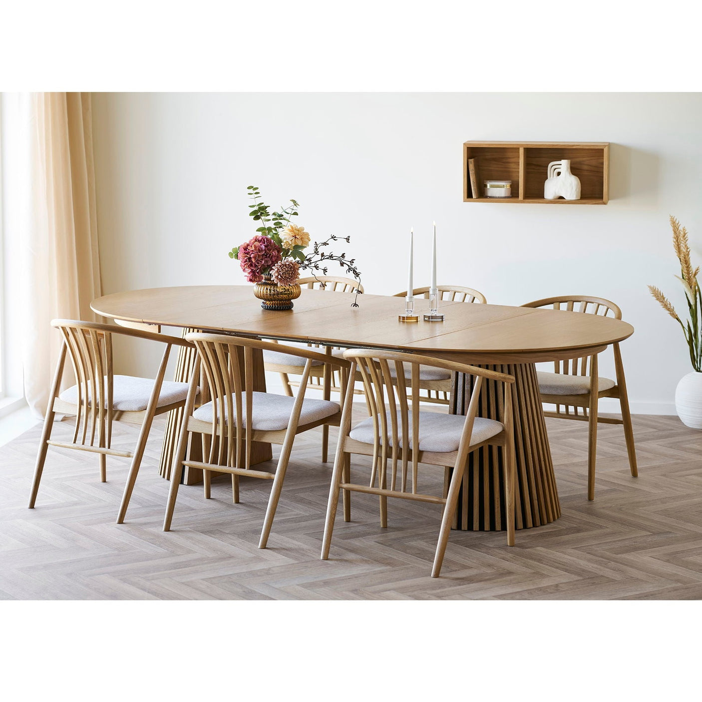 Oshawa vegghylle House Nordic Varetype