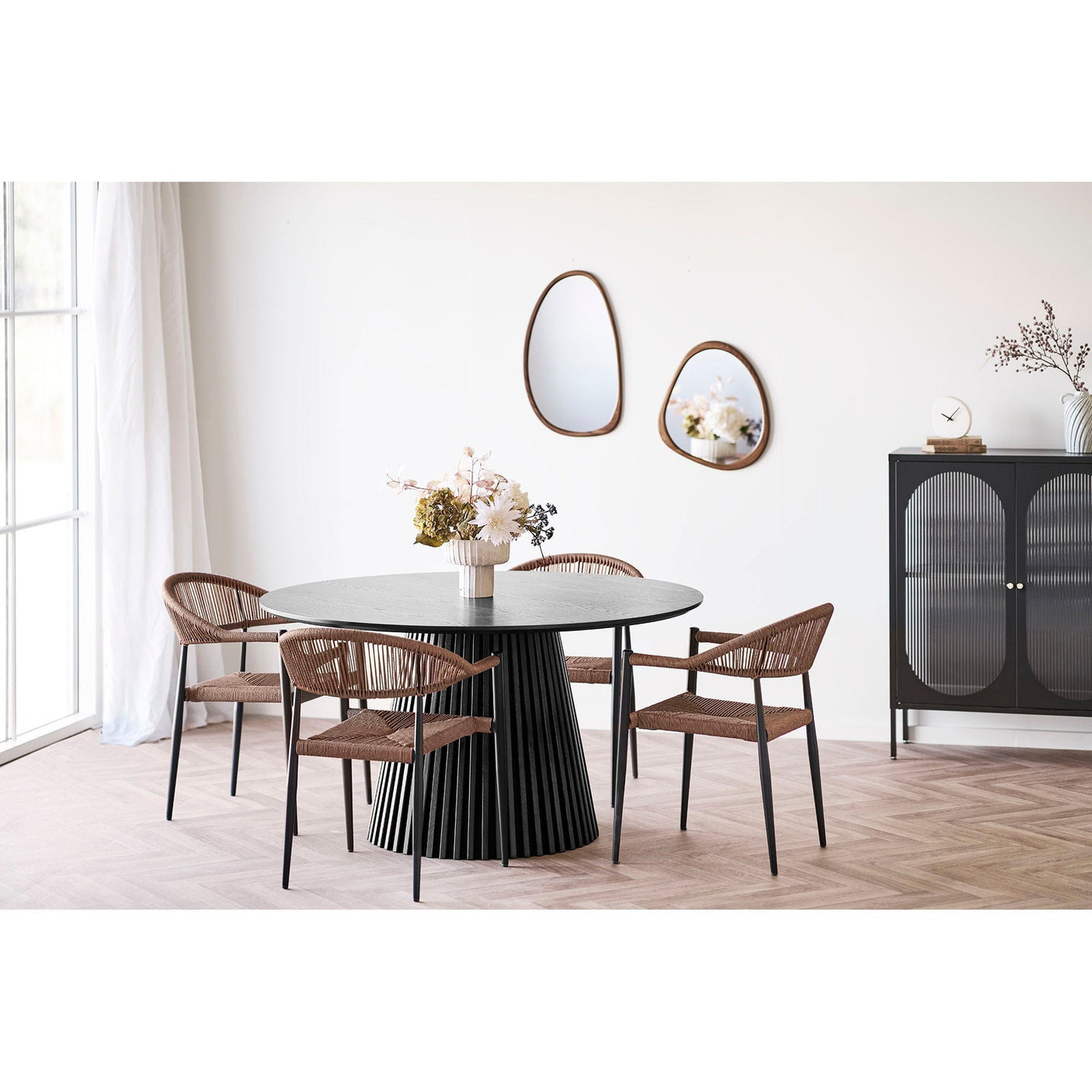 Vase. Bare svare uten noen forklaring House Nordic Varetype