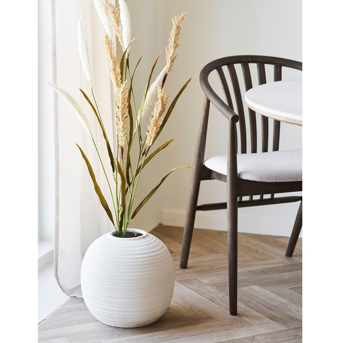 Vase. Bare svare uten noen forklaring House Nordic Varetype