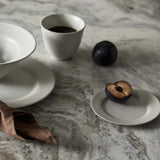 GRAWA underkoppen/kaketallerken - ø13,5 cm - hvit Nordal TABLEWARE