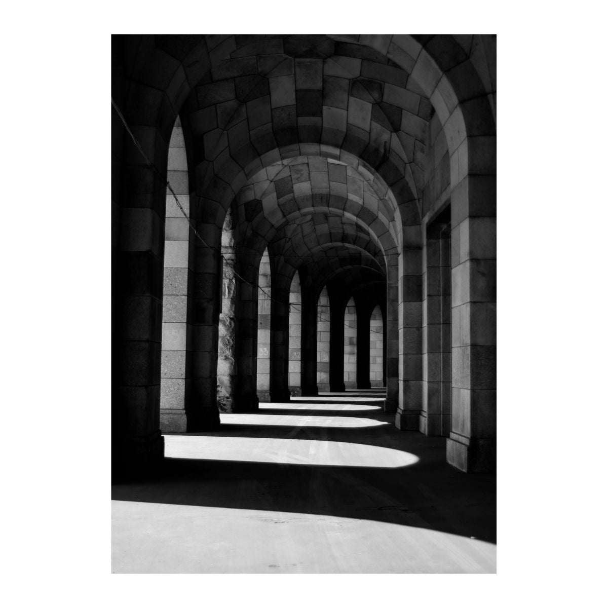 Walkway Poster 70x100 Venture Design Pynteartikler