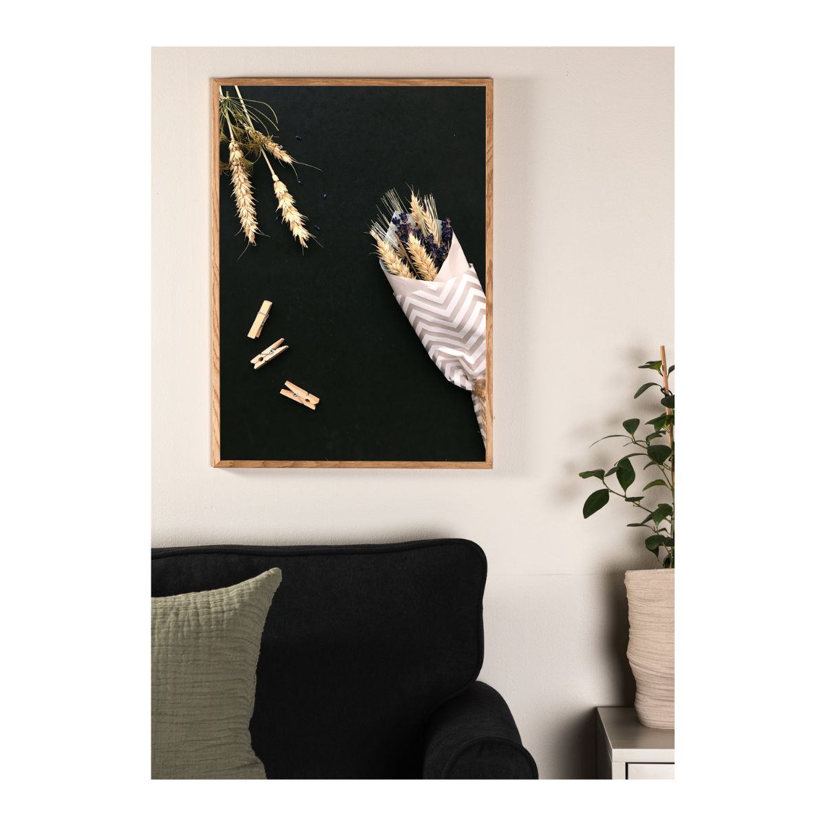 Flowers on table Poster 70x100 Venture Design Pynteartikler