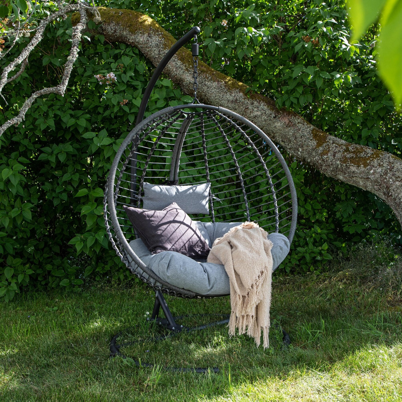 Bacolod hengestol Venture Design Hanging Chair