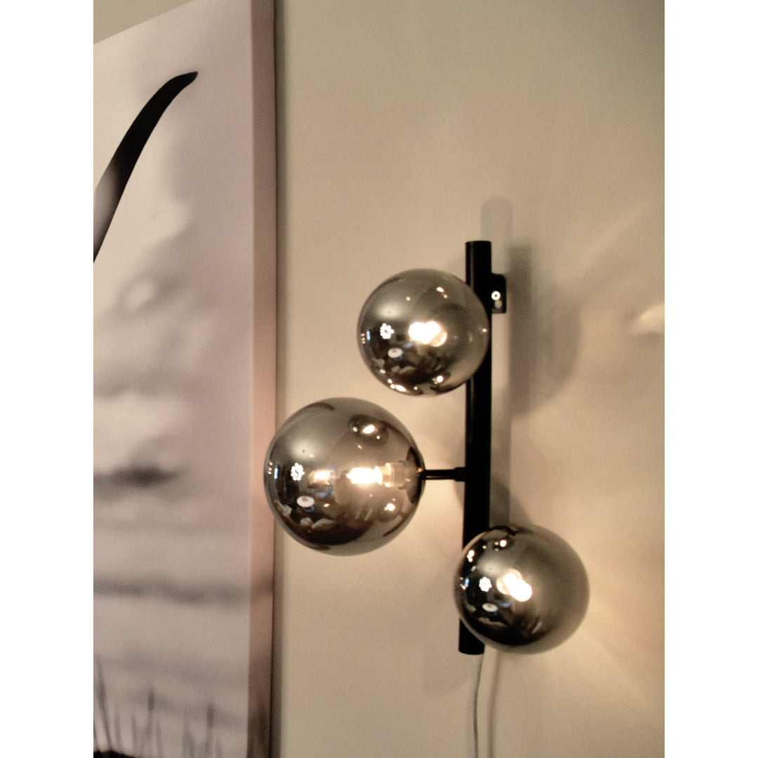 MOLEKYL vegglampe