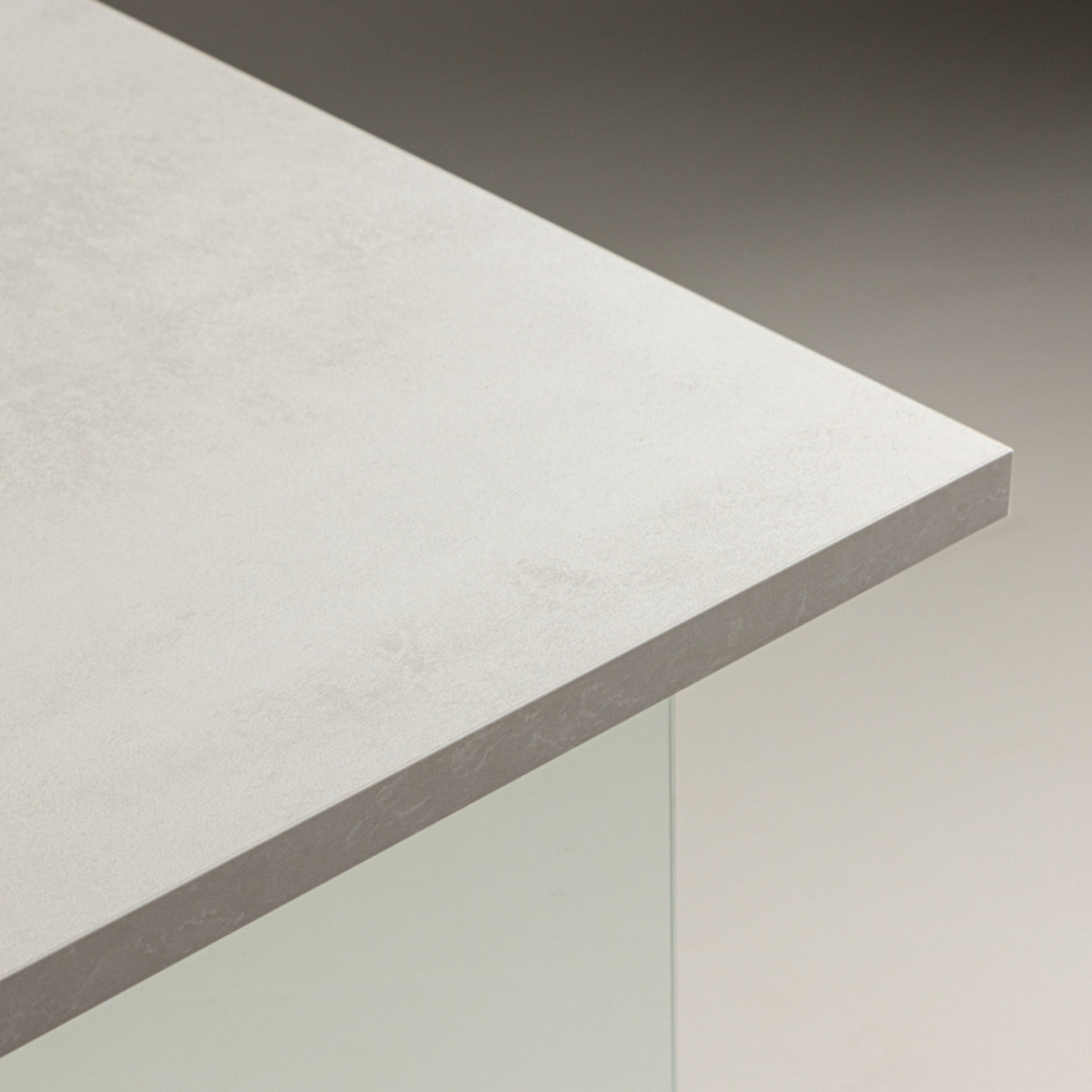 Ester Dining Table Venture Design Spisebord