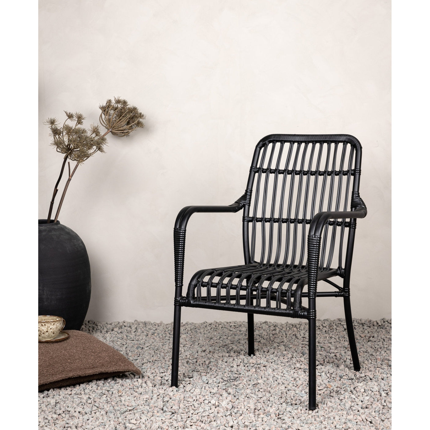 Rizal Lounge Chair Venture Design Lenestol