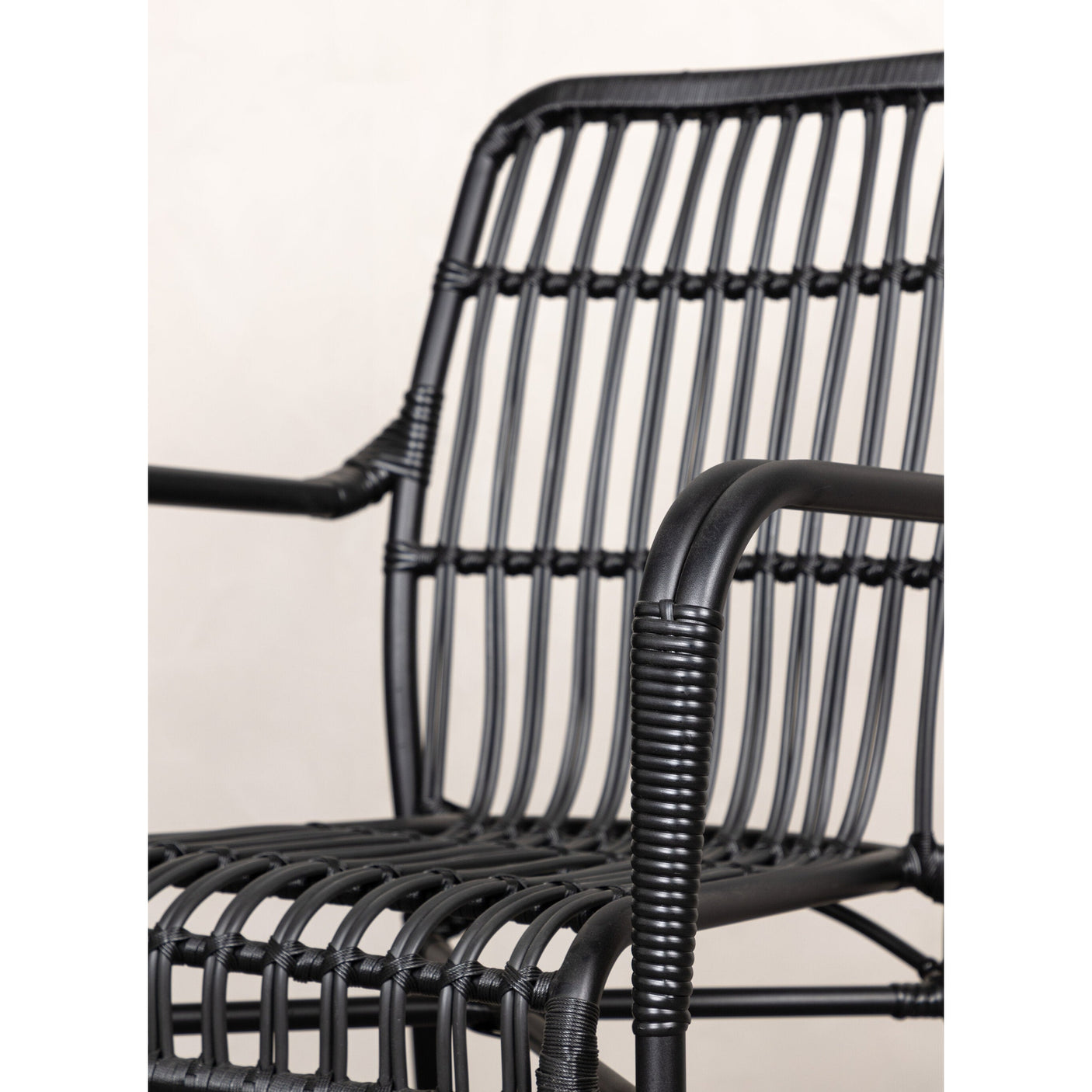 Rizal Lounge Chair Venture Design Lenestol