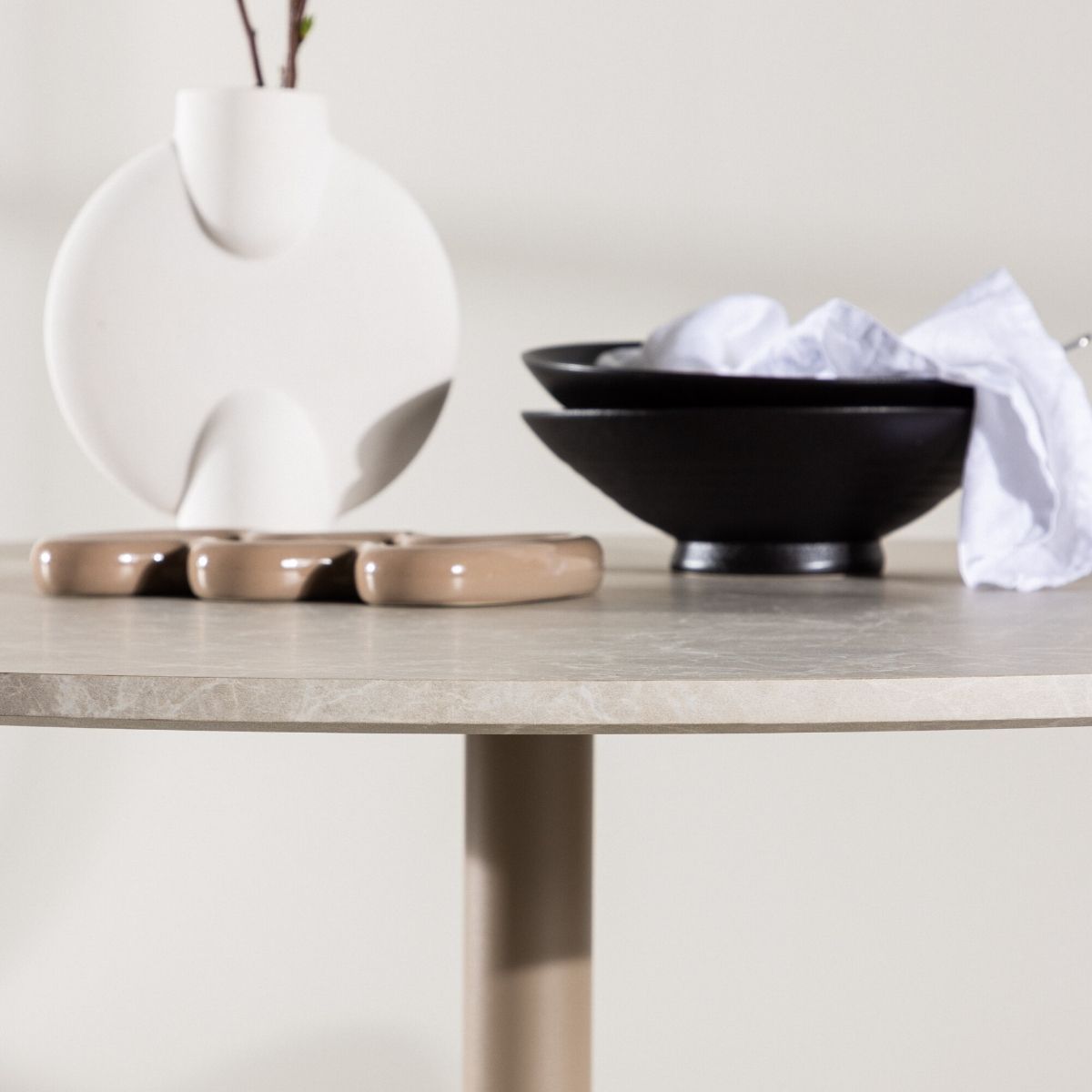 Lycke Dining Table Venture Design Spisebord