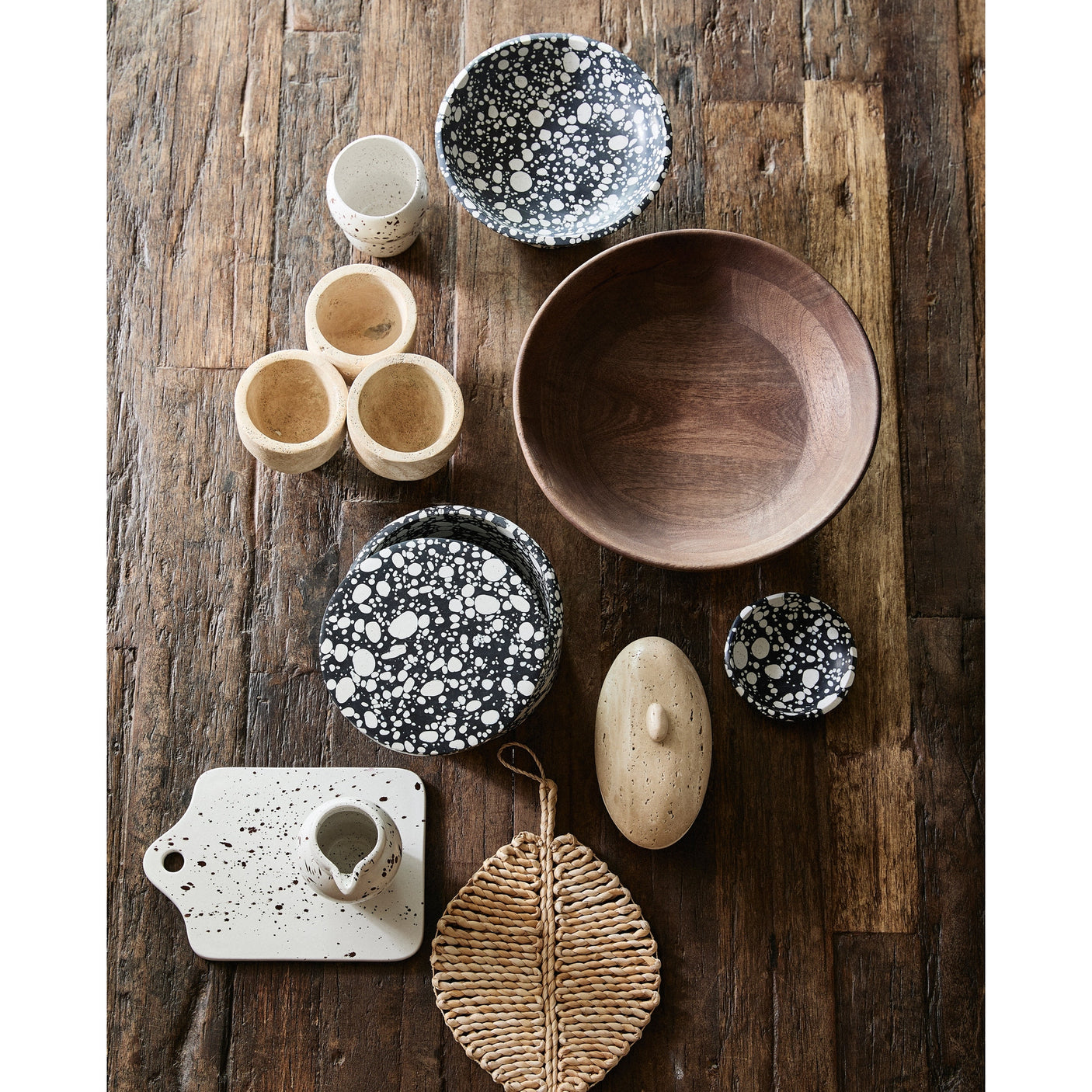BISA skål - svart/hvitt Nordal DECO ITEMS
