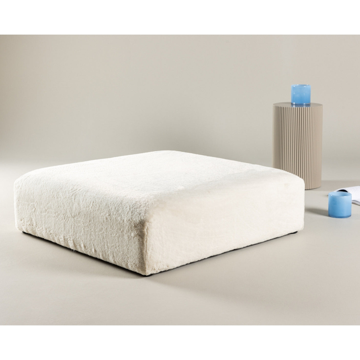 Davie Pouf Venture Design Pall