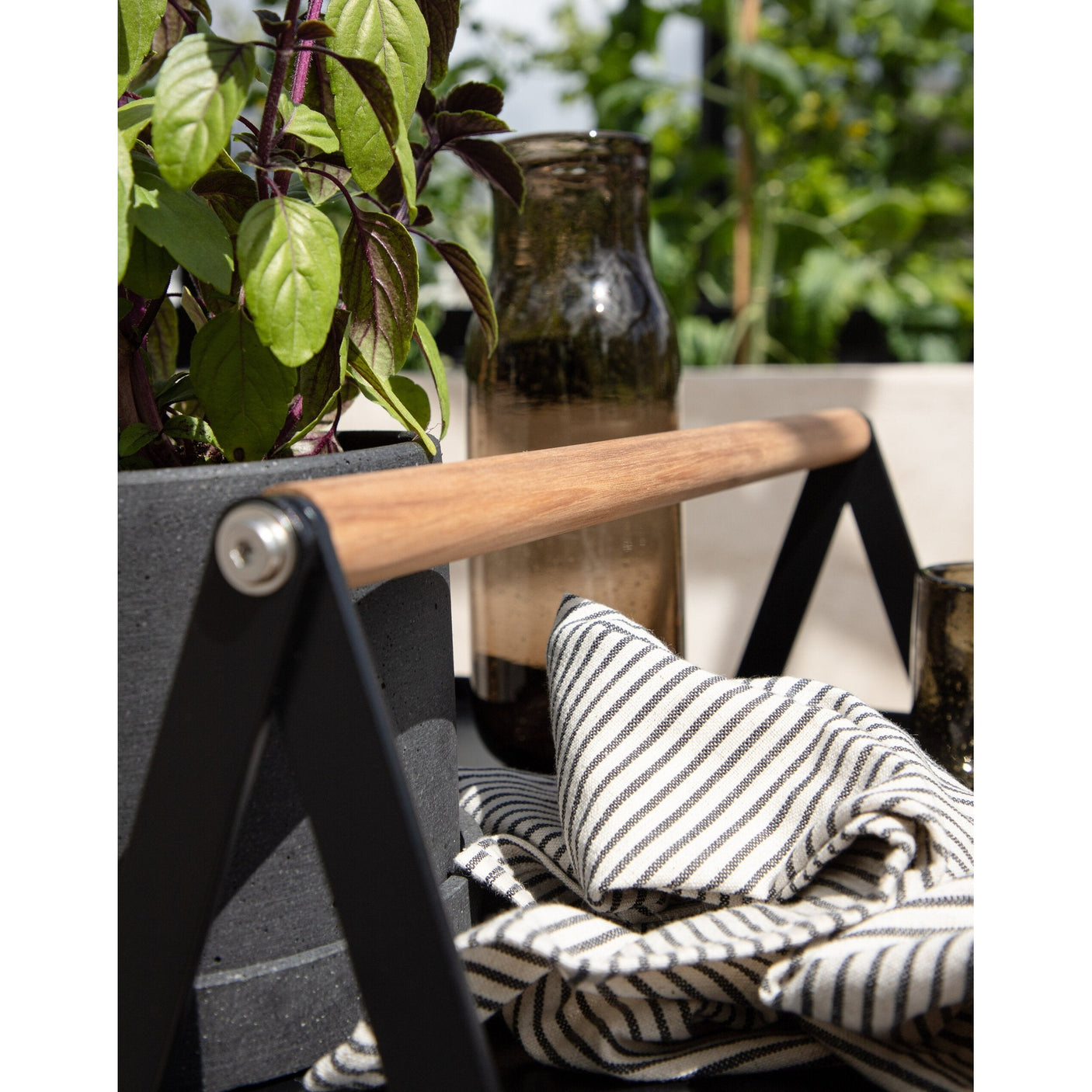 Clarin Side Table Venture Design Sidebord