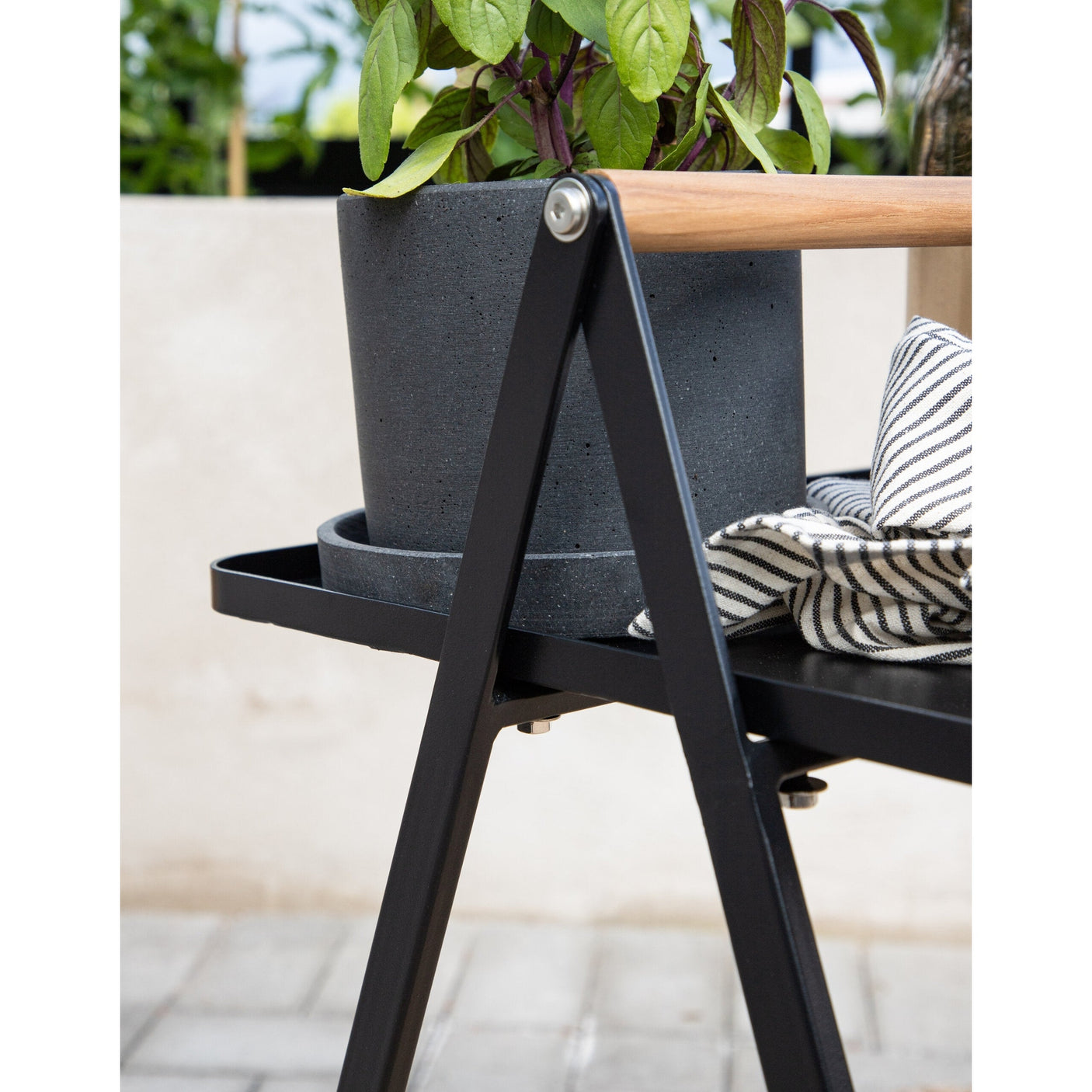 Clarin Side Table Venture Design Sidebord