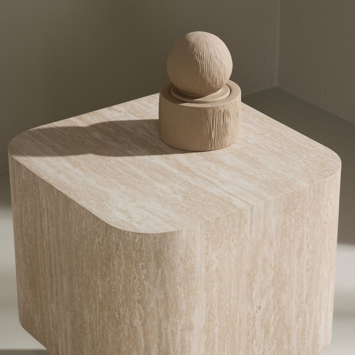 Klirou Side Table Venture Design Sidebord