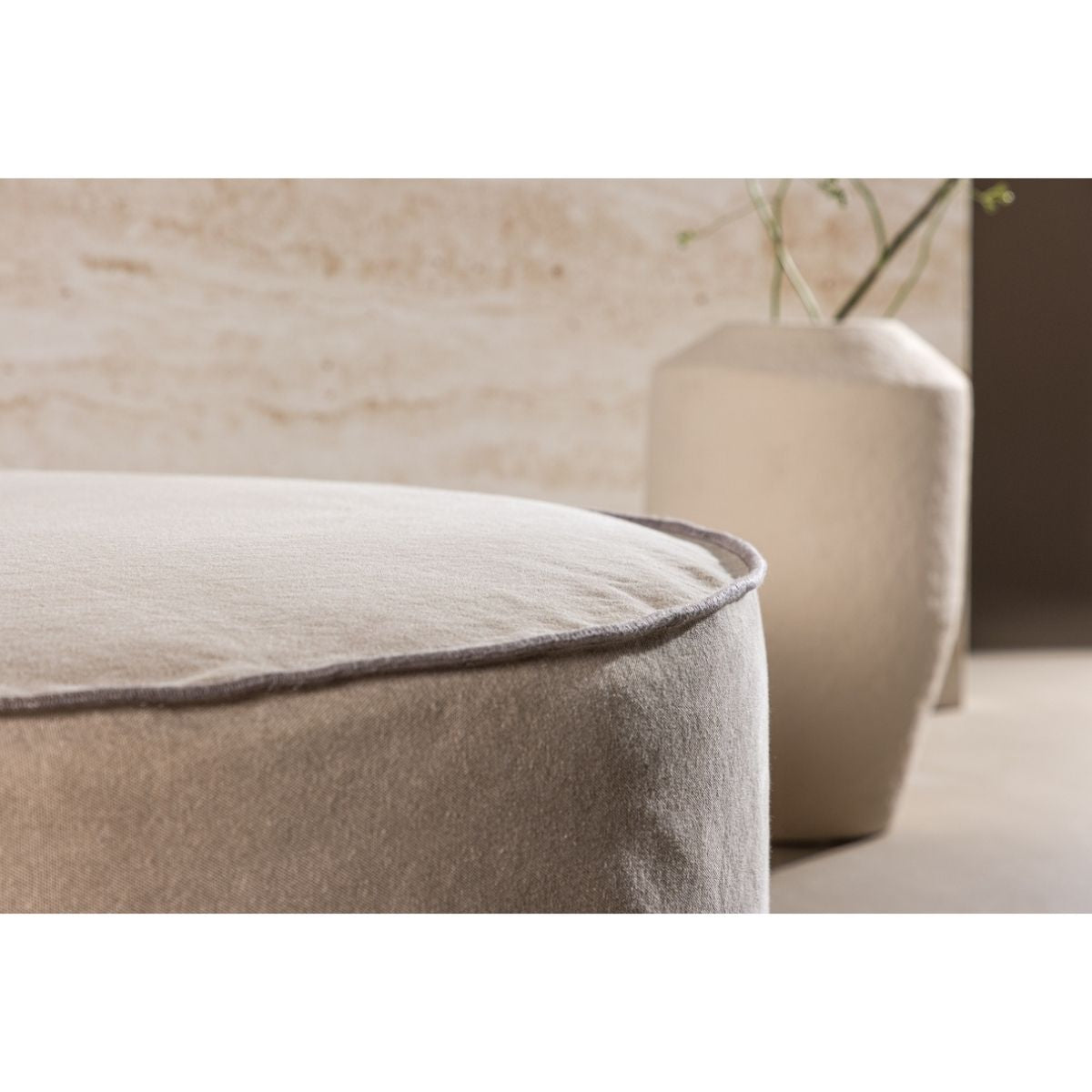 Vindö Ottoman Venture Design Pall