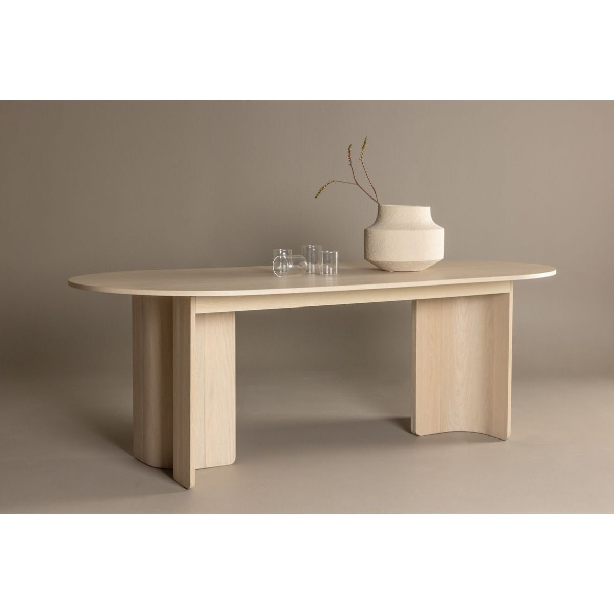 Tyresö Oval Dining Table Venture Design Spisebord