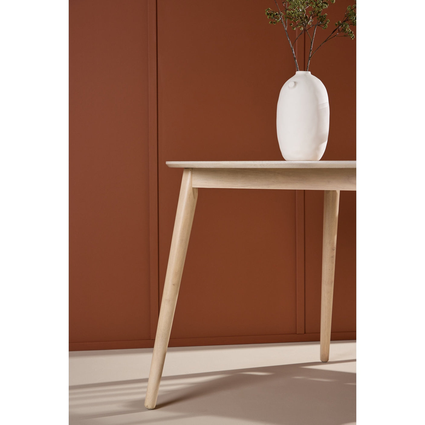 Flora - Spisebord Venture Design Spisebord