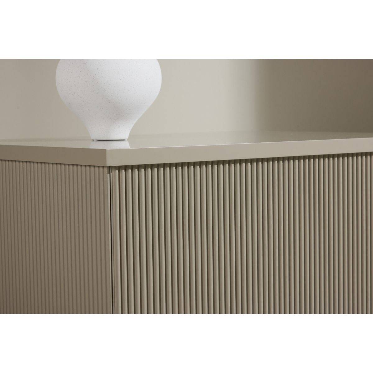 Lenox Side Table Venture Design Sidebord