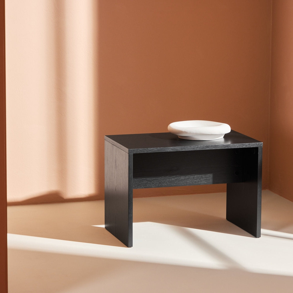 Juni Side Table Venture Design Sidebord