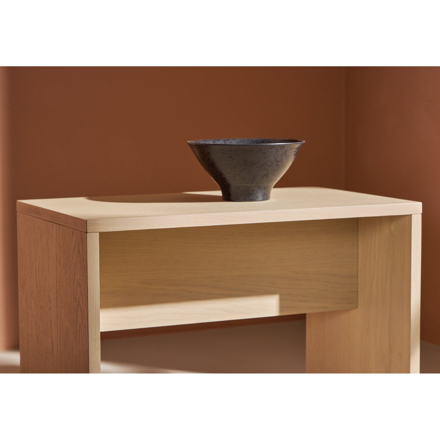 Juni Side Table Venture Design Sidebord