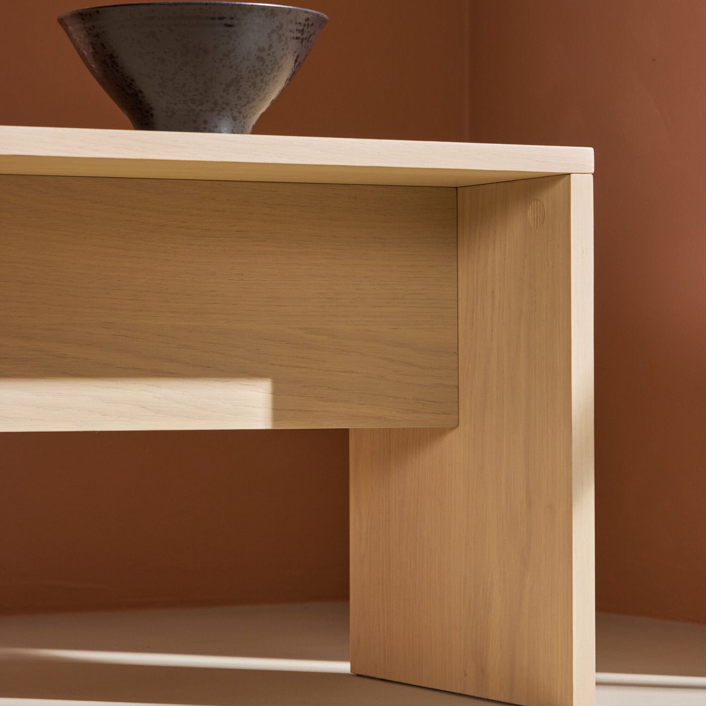 Juni Side Table Venture Design Sidebord