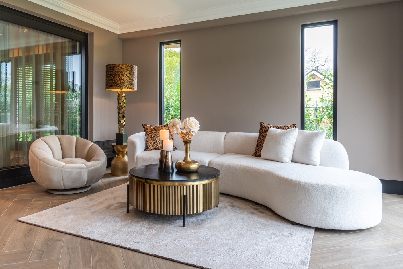 Salongbord Ironville gull 90Ø Richmond Interiors Sofabord