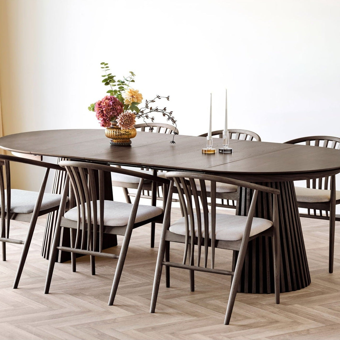 Osaka og Agustin Spisebord Sett House Nordic Spisegrupper