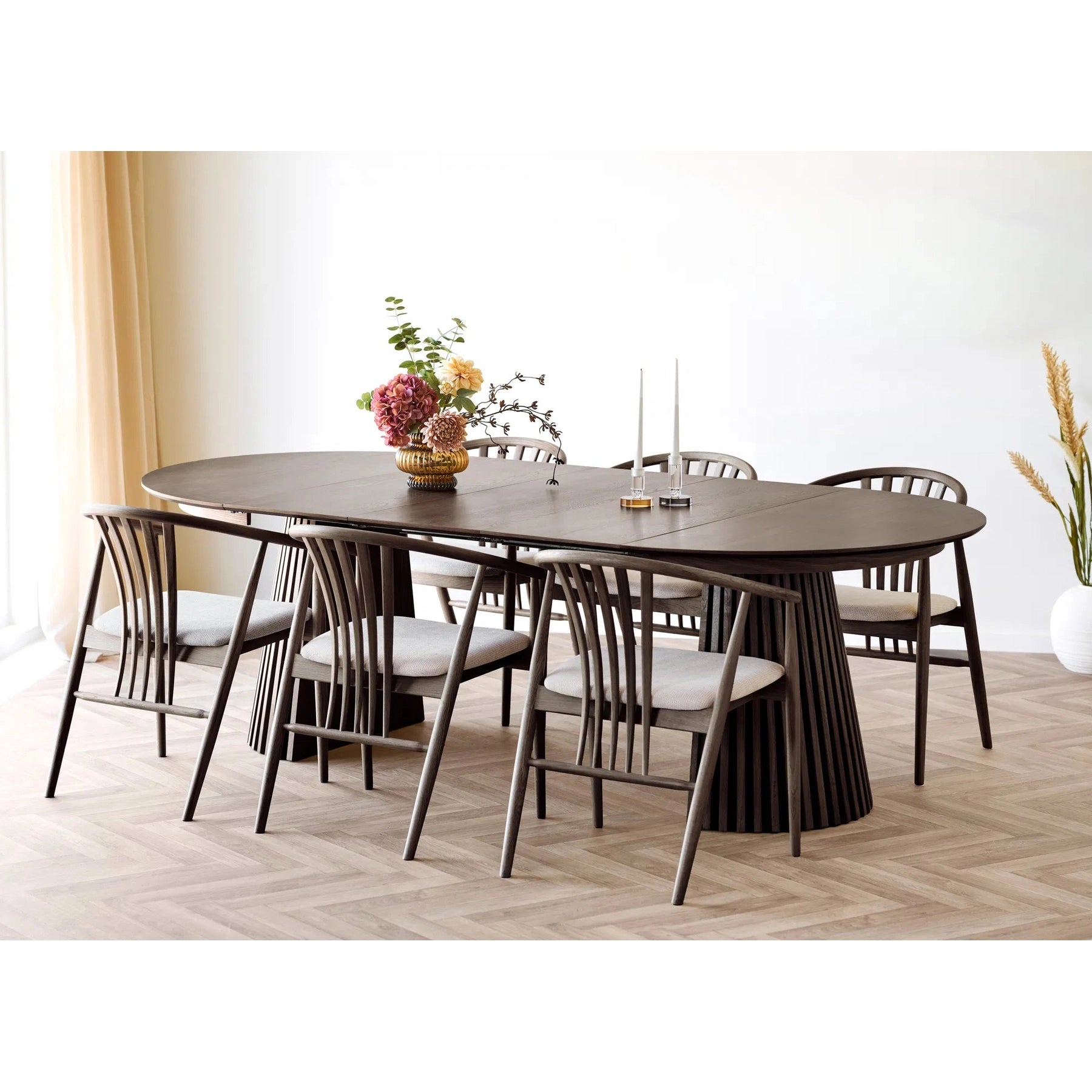 Osaka Spisebord m/ 2 ileggsplater House Nordic Spisebord