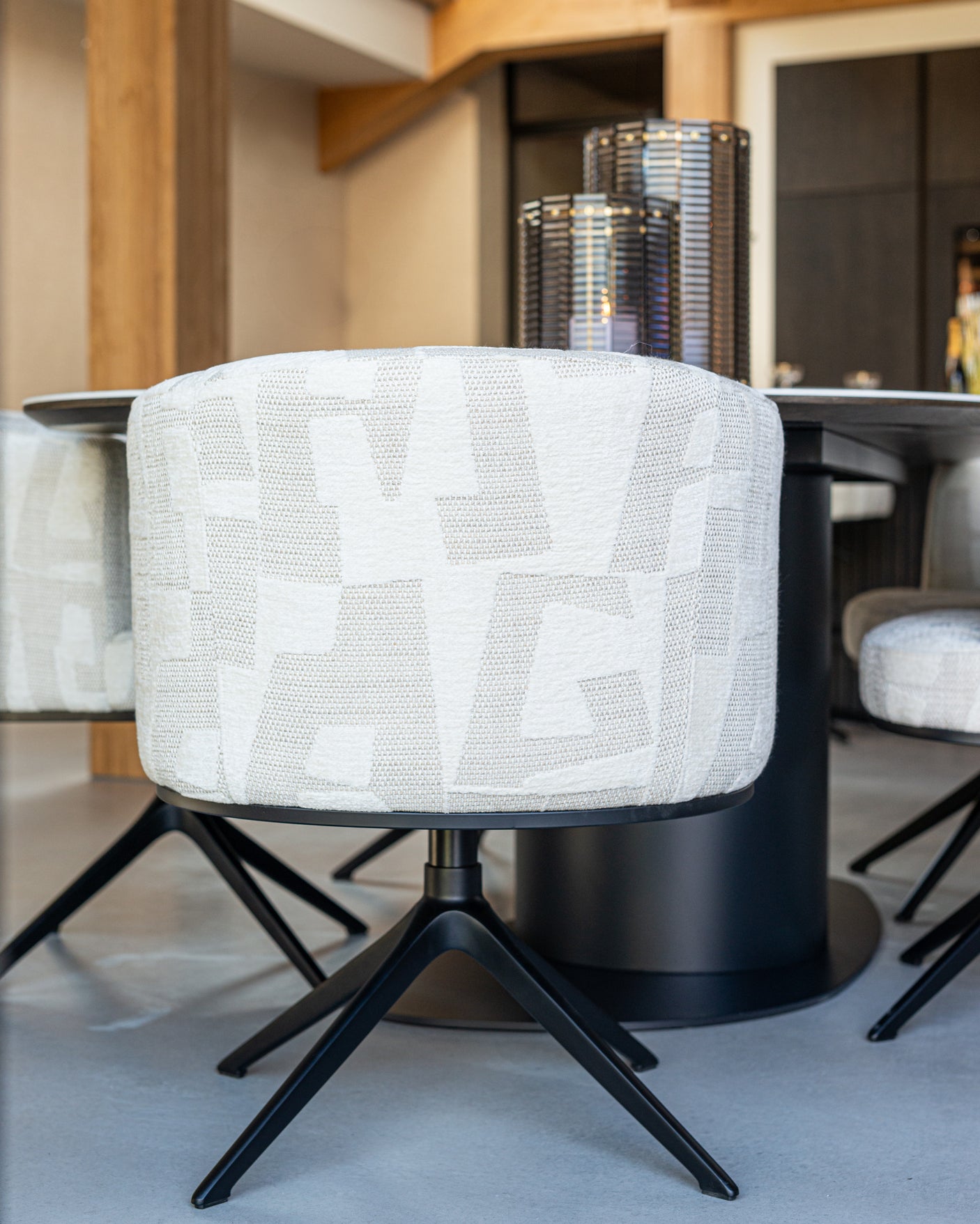 Hurricane light Daylin røyk stor Richmond Interiors Lanterne og lysglass