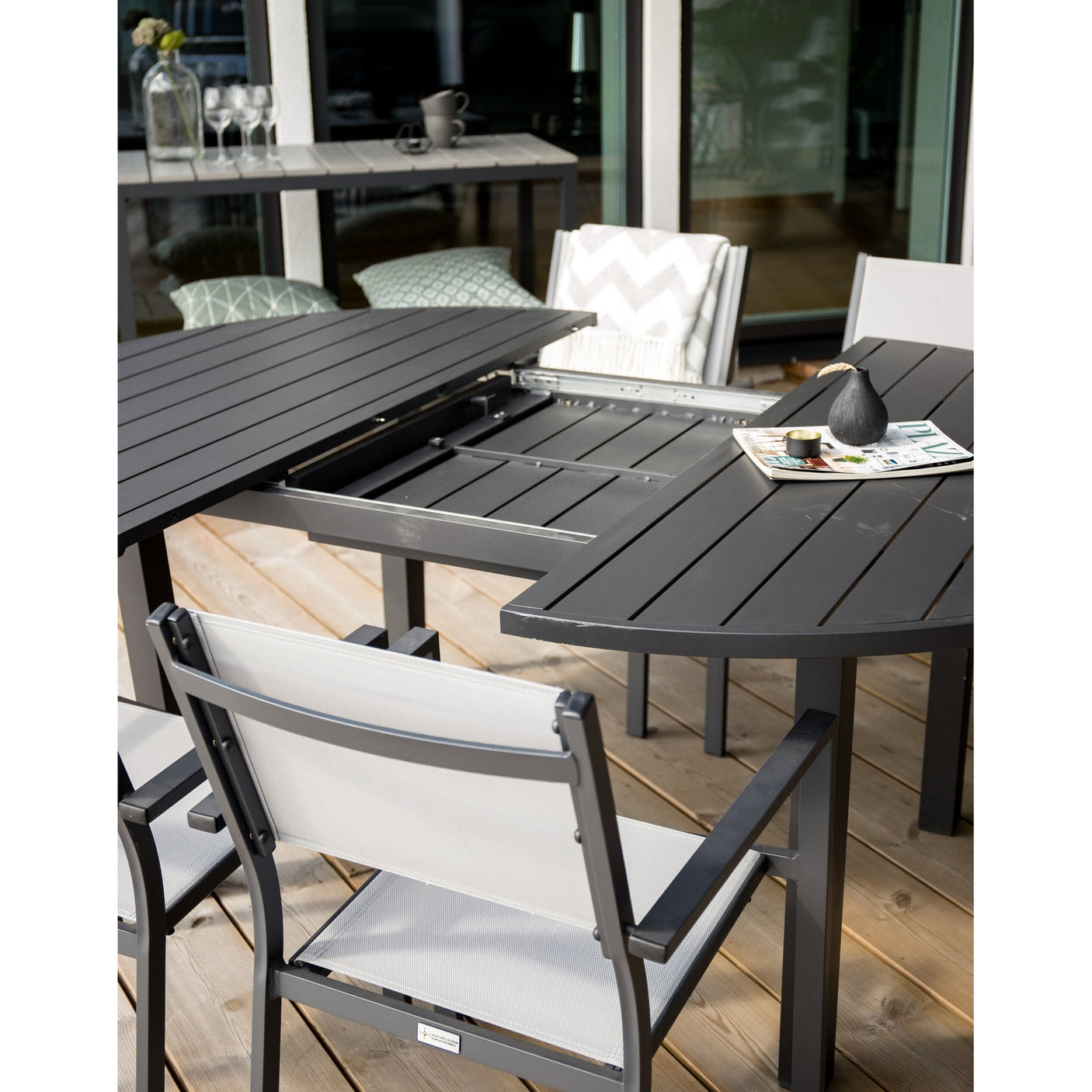 Marbella Bord Venture Design Round Dining Table