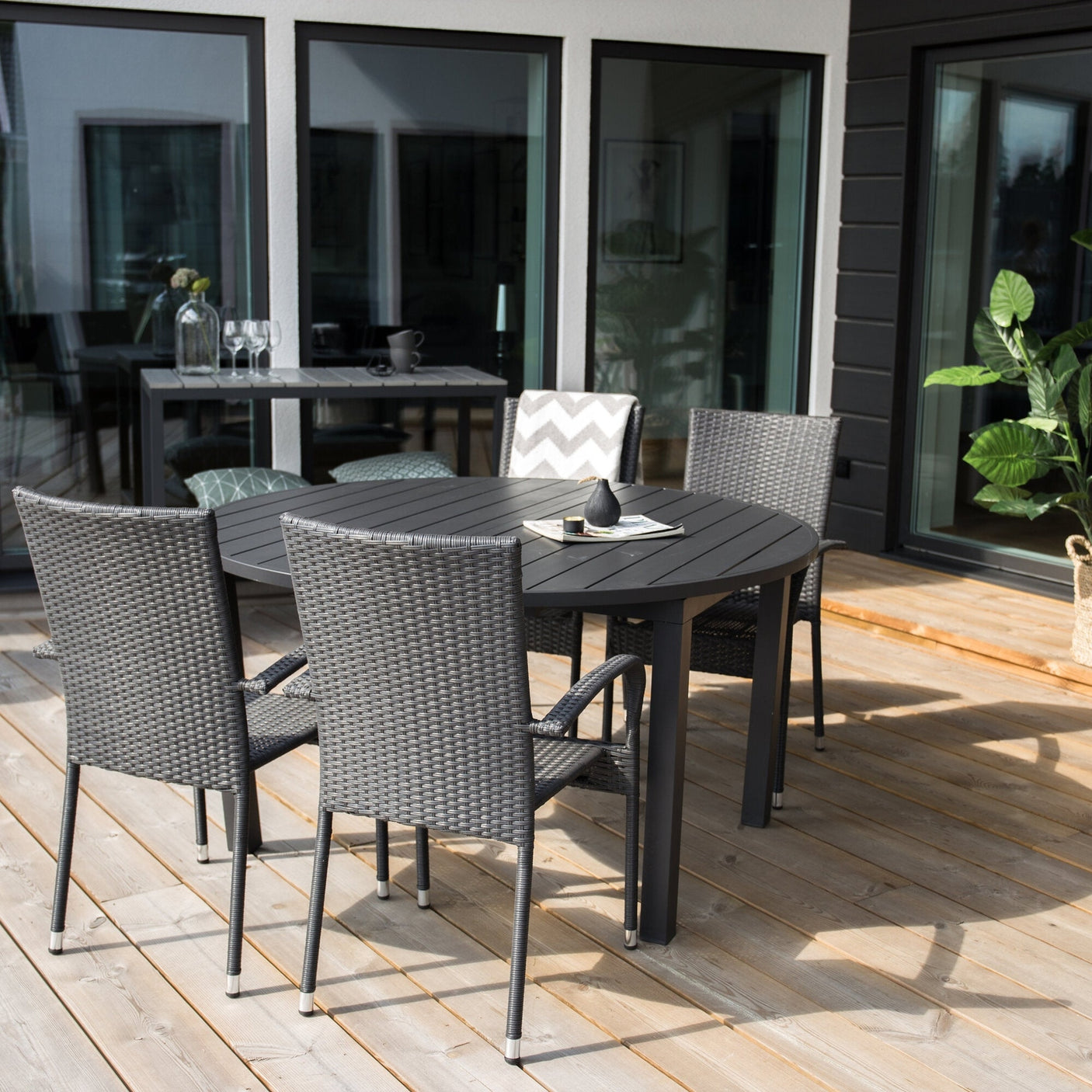 Marbella Bord Venture Design Round Dining Table