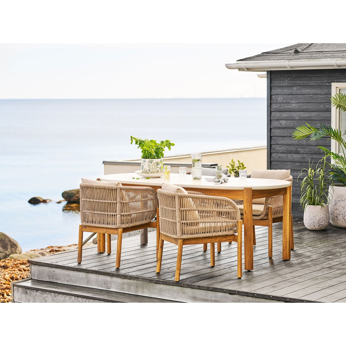 Gress Plante House Nordic Planter