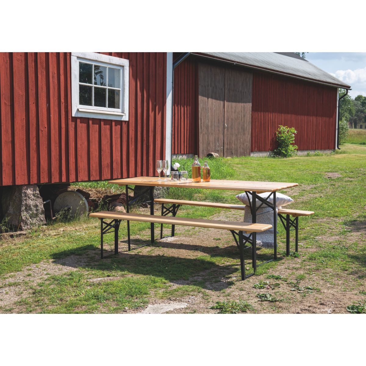 Guniess Table Set Venture Design Spisegruppe