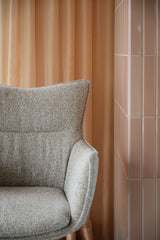 Fresno lenestol beige stoff/brun metallben Rowico Lenestol