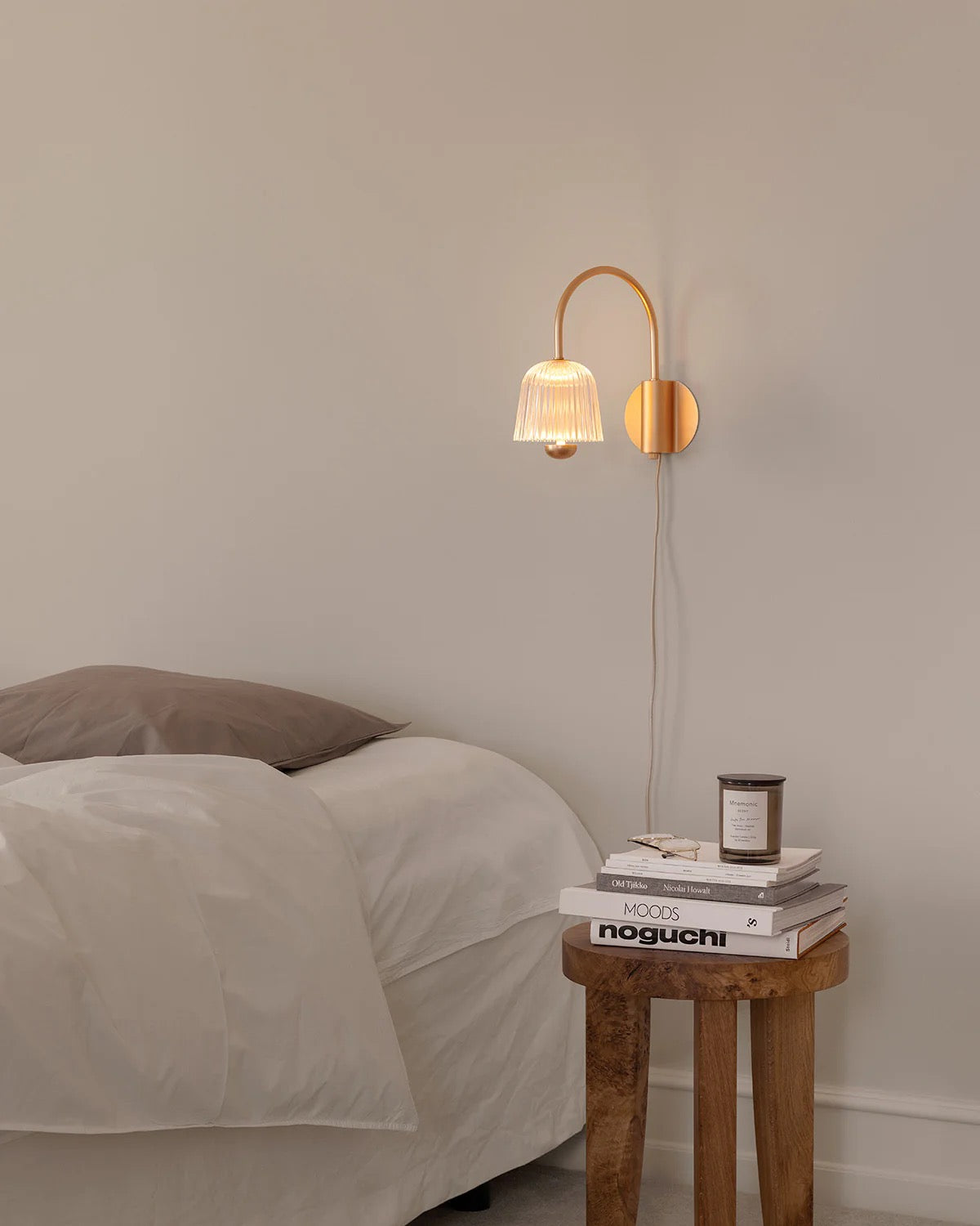 Asteea vegglampe Nuura Vegglampe