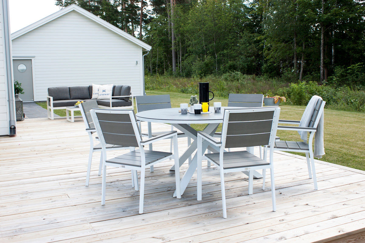 Copacabana Spisebord ø140 + Levels stol Venture Design Spisegruppe