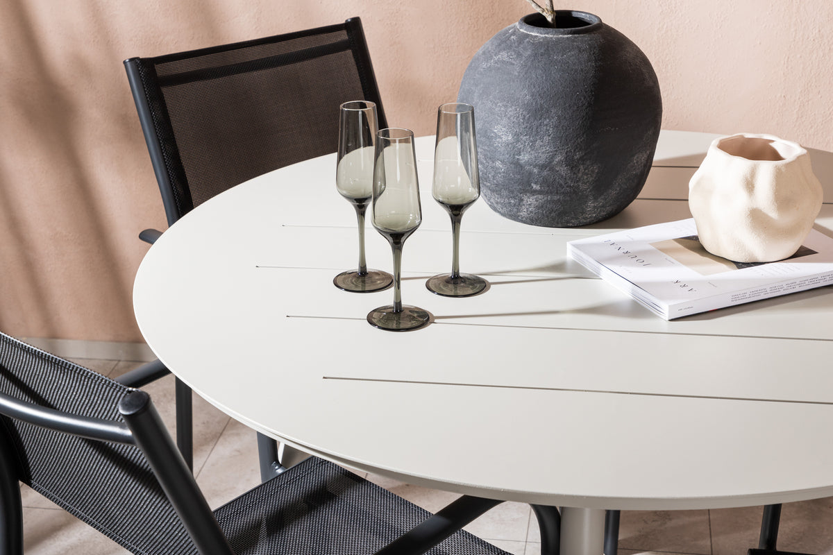 Lina Spisebord Rund 120 cm + Santorini Armstol Venture Design Spisegruppe