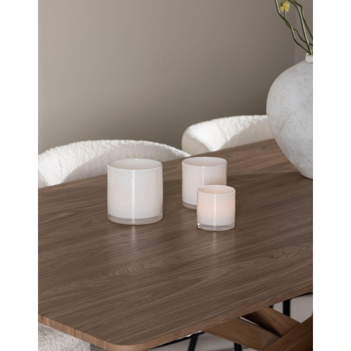 Piazza Dining Table with Agnes Dining Chair Venture Design Spisegruppe