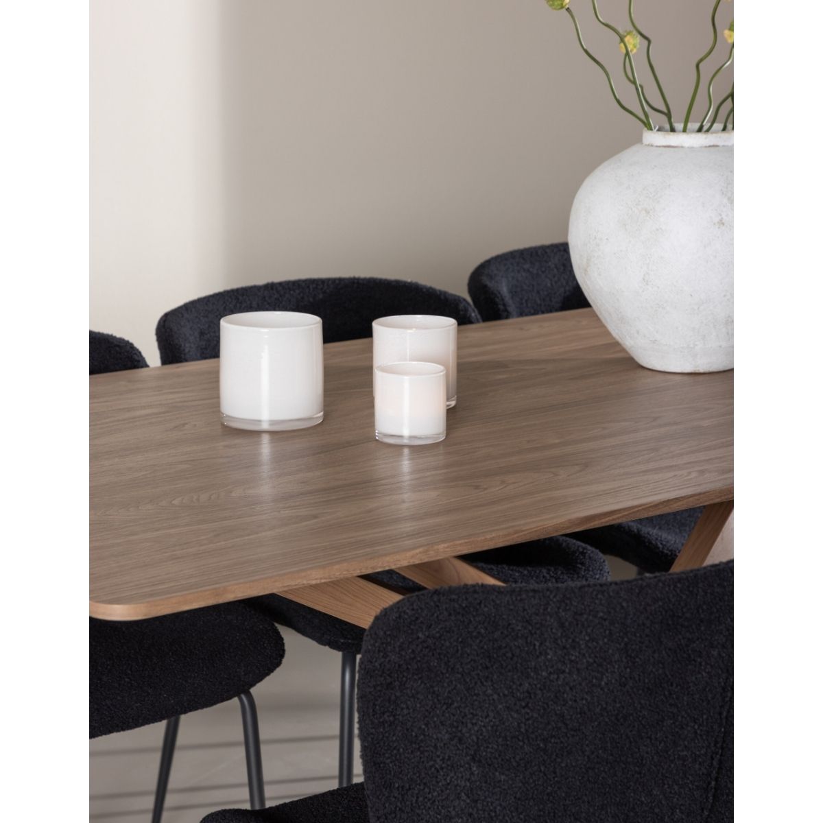 Piazza Dining Table with Modesto Dining Chair Venture Design Spisegruppe