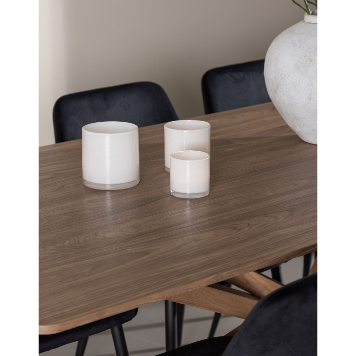 Piazza Dining Table with Night Dining Chair Venture Design Spisegruppe