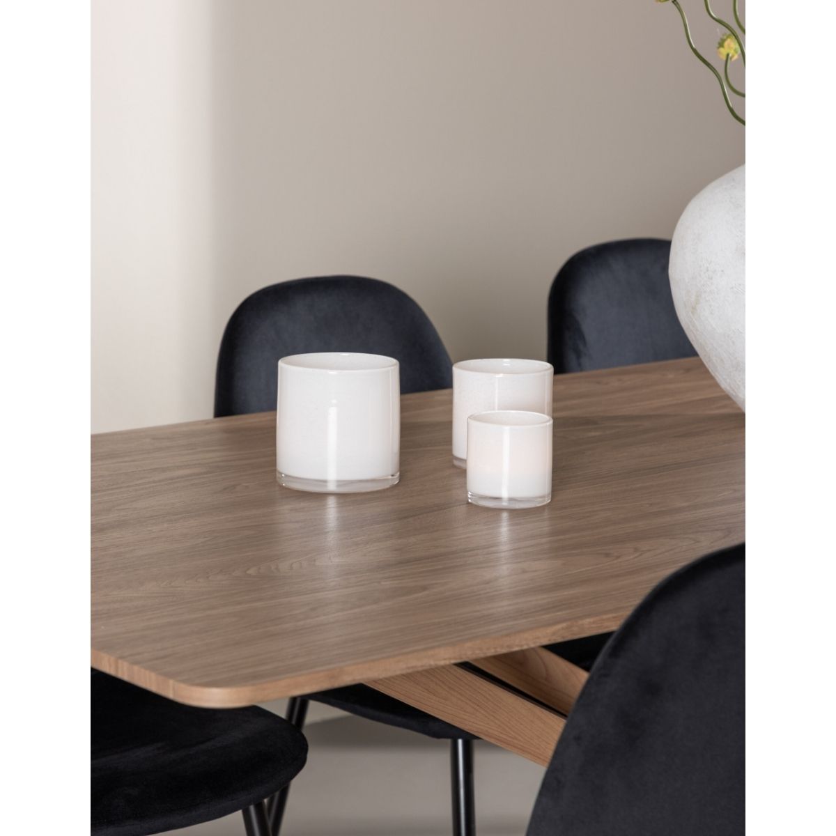 Piazza Dining Table with Polar Dining Chair