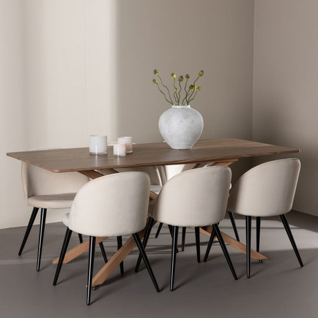 Piazza Dining Table with Velvet Dining Chair Venture Design Spisegruppe