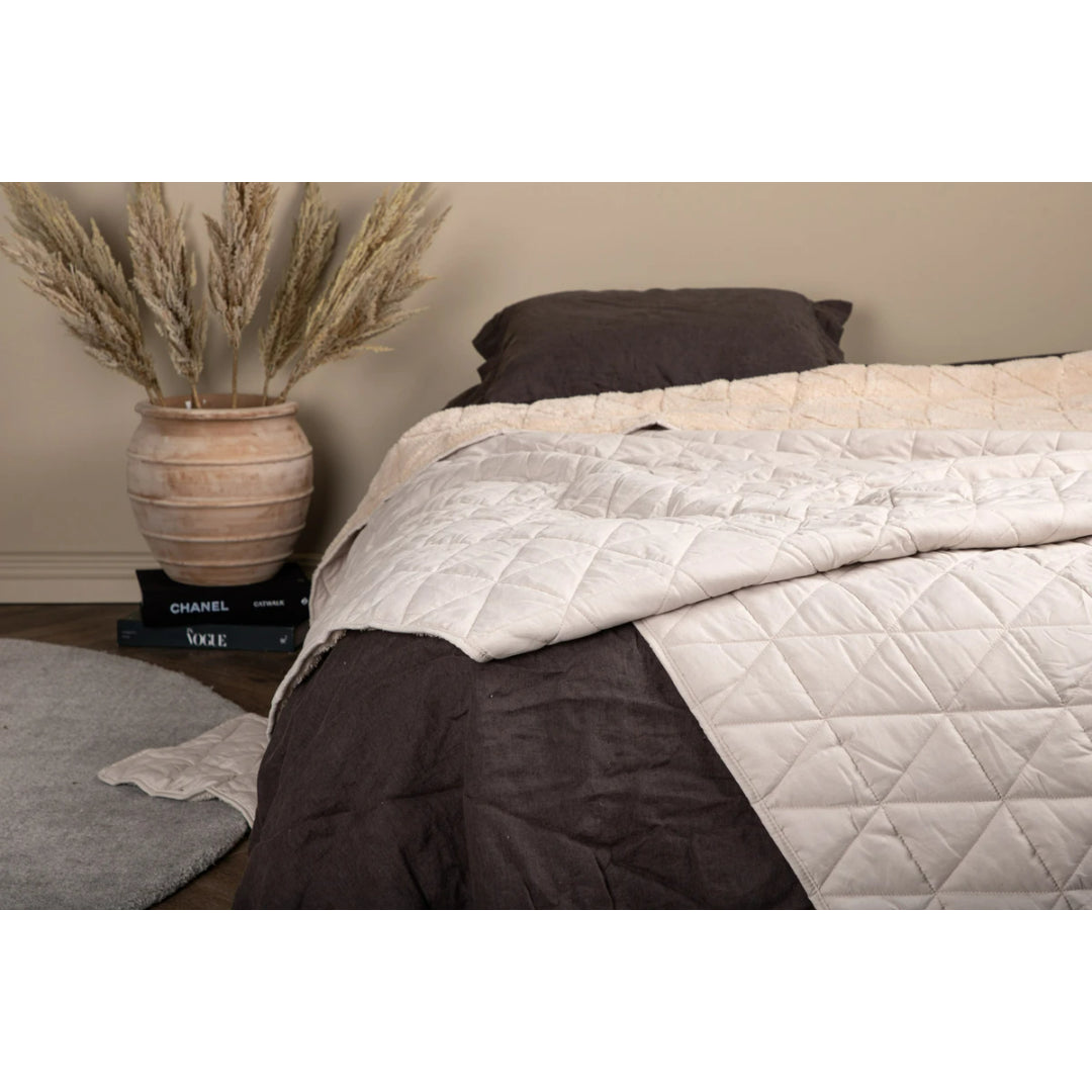 Nilla Bedspread Venture Design Seng