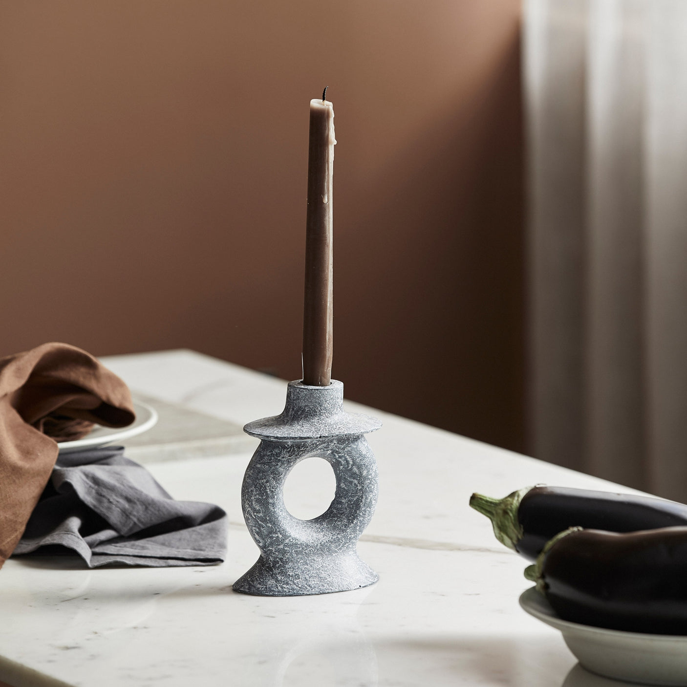 EGADI lysestativ - grått Nordal CANDLEHOLD