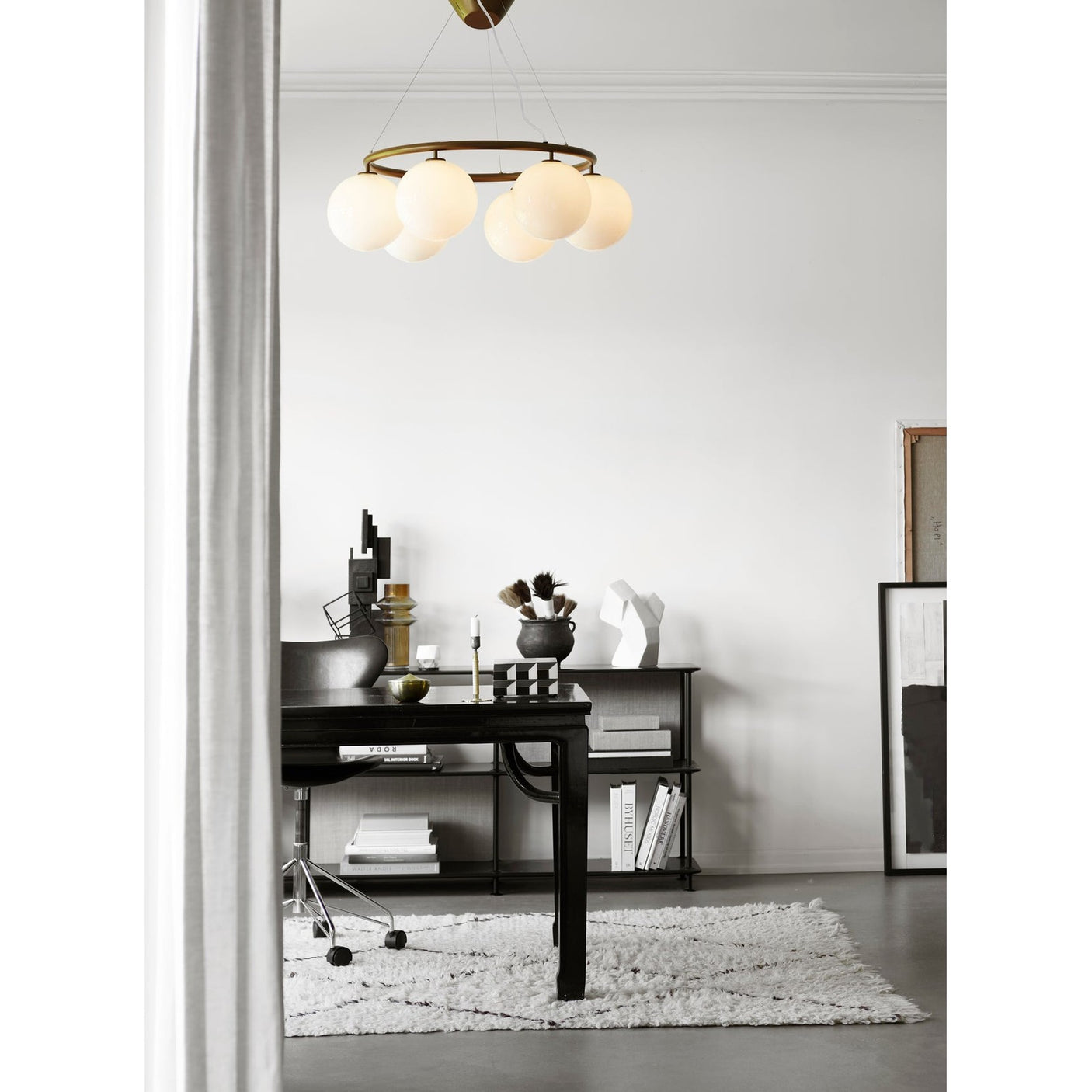 Miira 6 Circular Nuura Taklampe