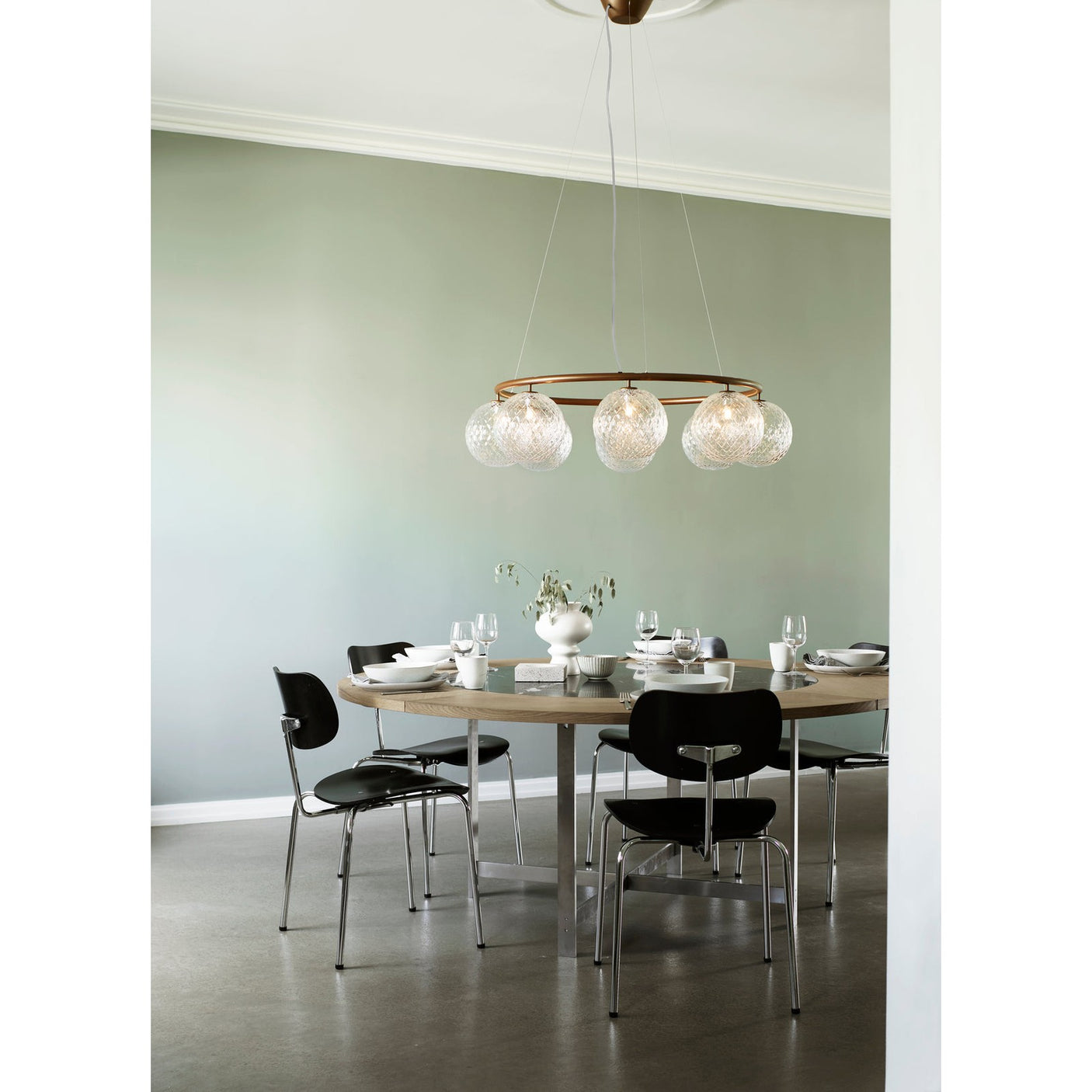 Miira 8 Circular Nuura Taklampe
