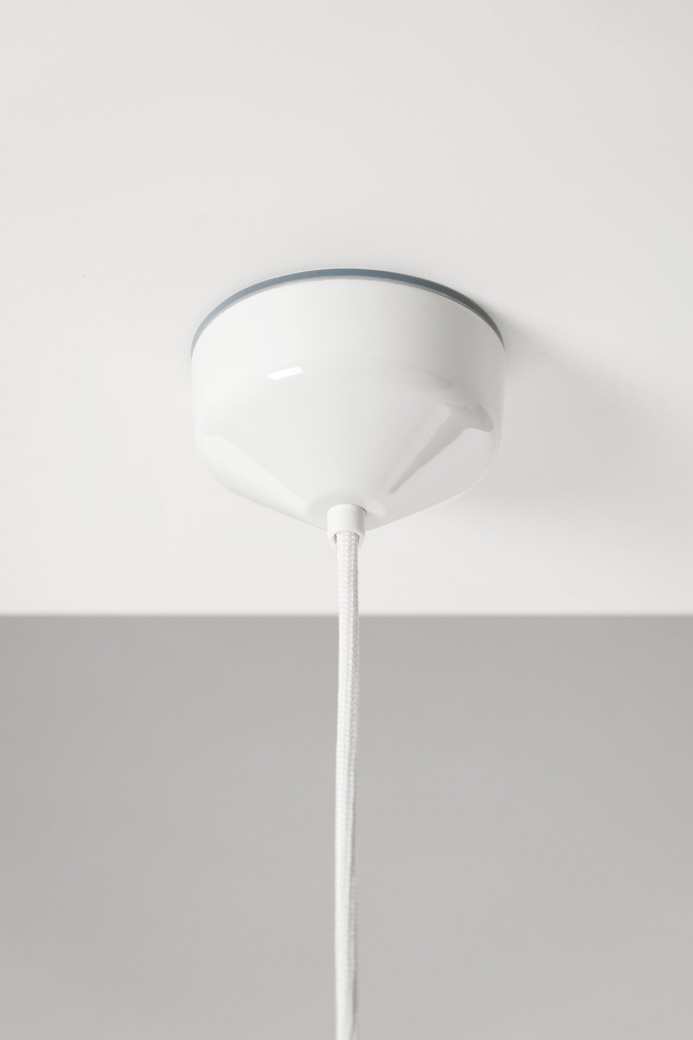 Ohm P Matt Opal Taklampe E27 IP44 Ifö Electric Taklampe