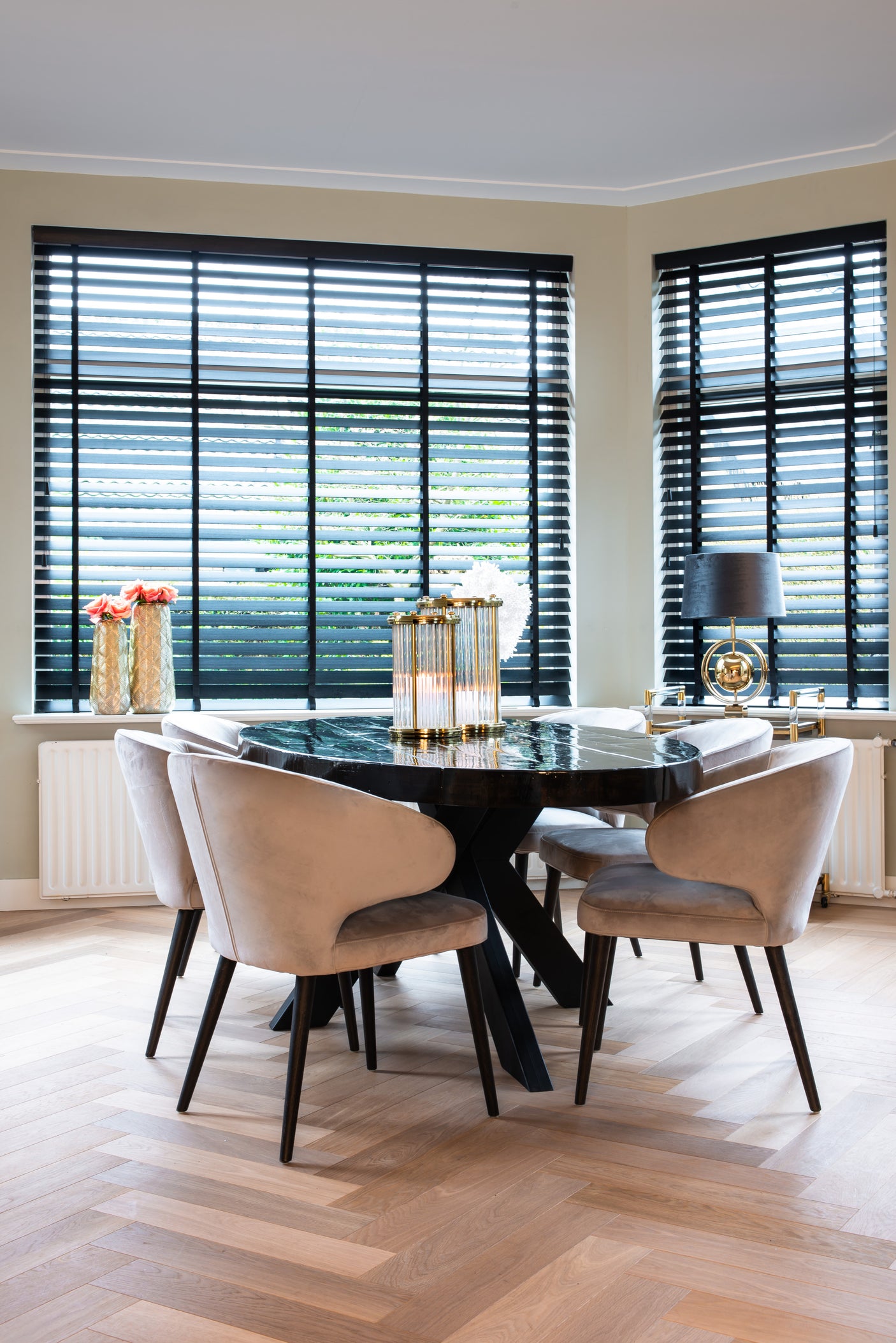 Spisestol Indigo khaki fløyel Richmond Interiors Spisestol
